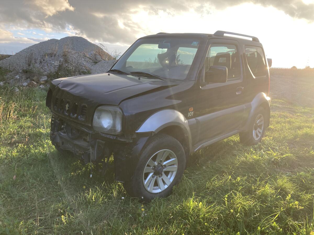 Suzuki Jimny Bj. 2010 85.000 km Benzin 3