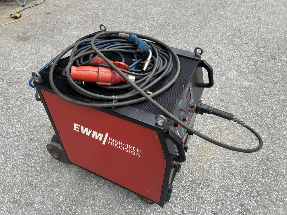 Schweißer EWM Wega 330 3