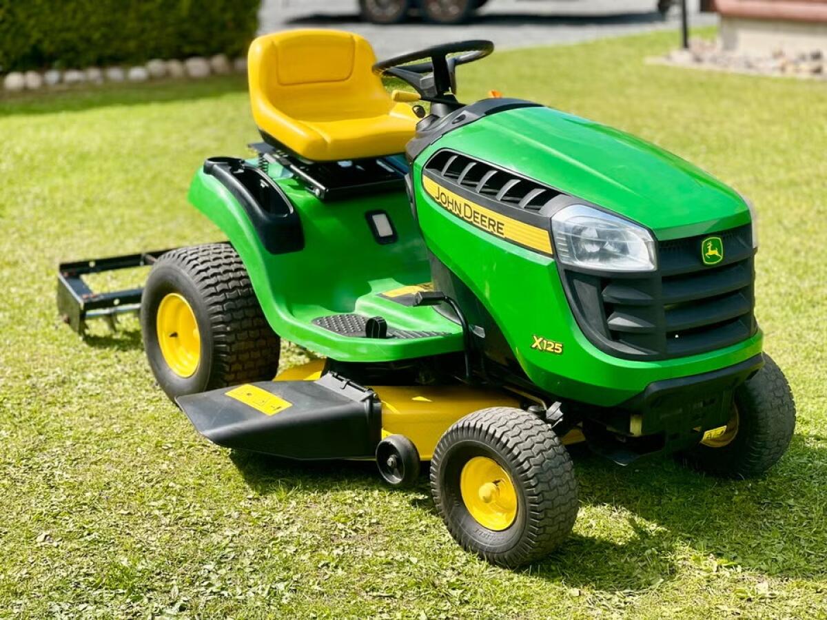 John Deere X125 Rasentraktor 3