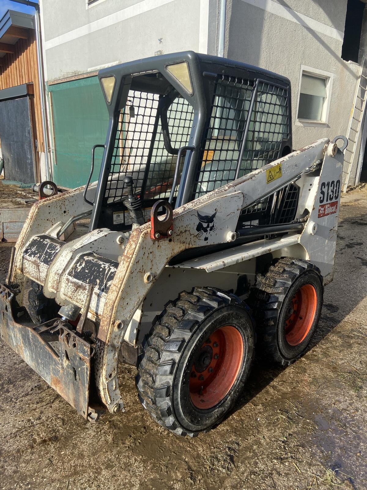 Bobcat S130 Kompaktlader 1