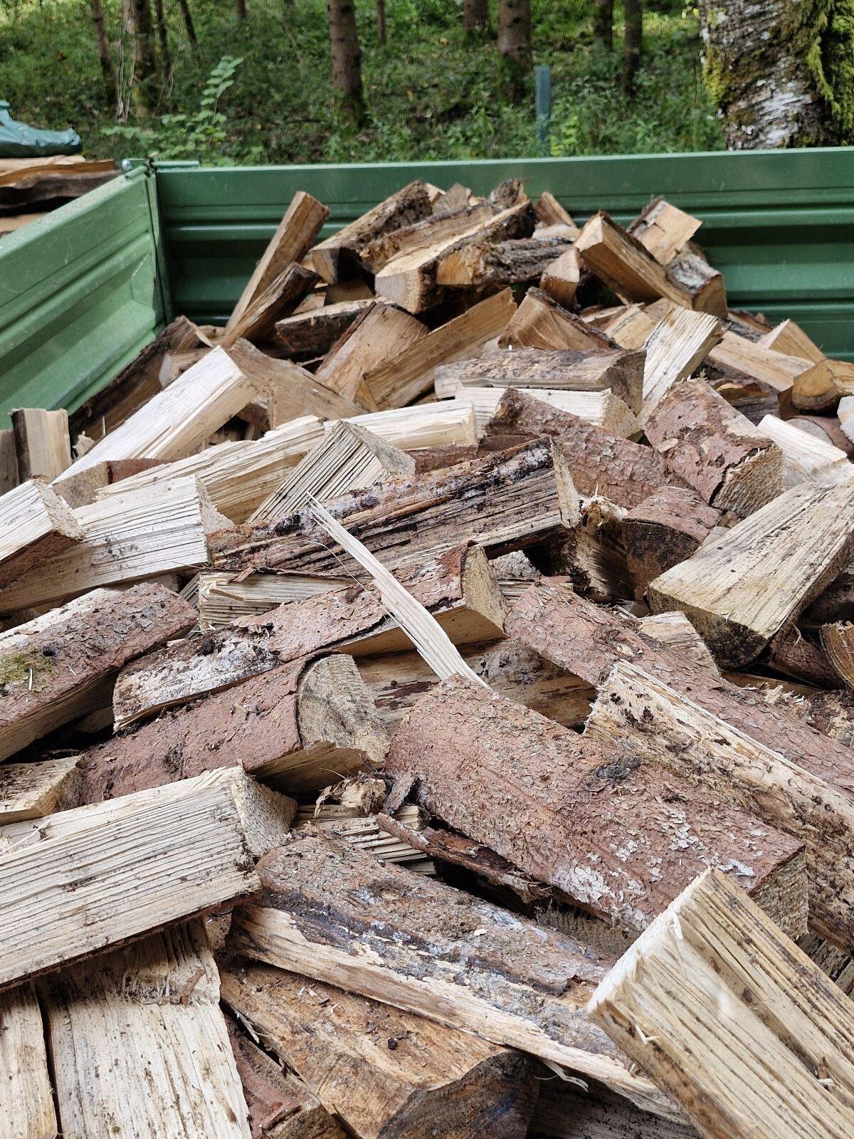 Verkaufe Brennholz 3