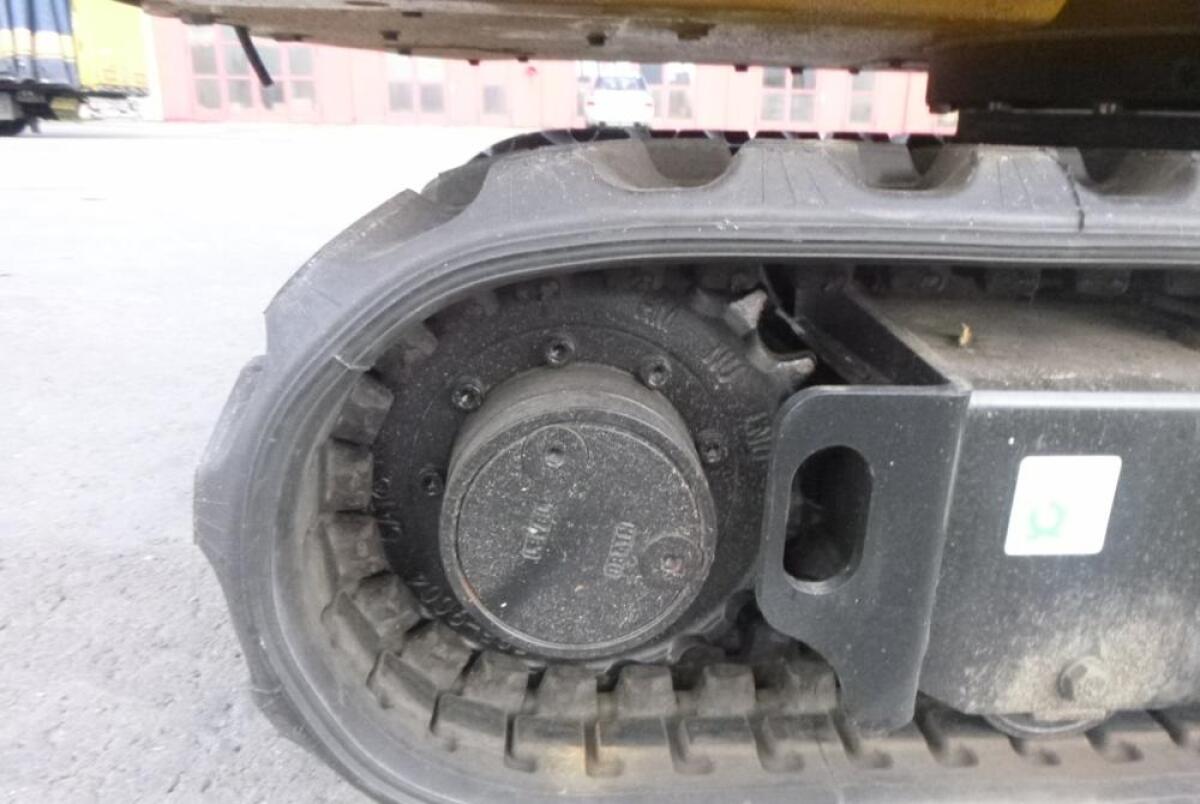 2021 CAT 301.8 3