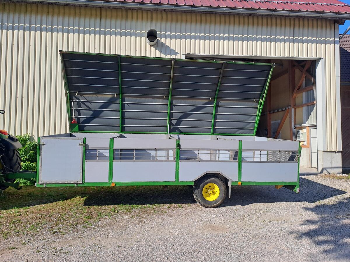 Anhänger für Tiertransporte 2