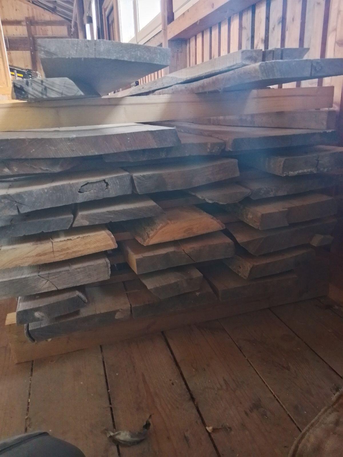 Pfosten und Bretter Esche 1