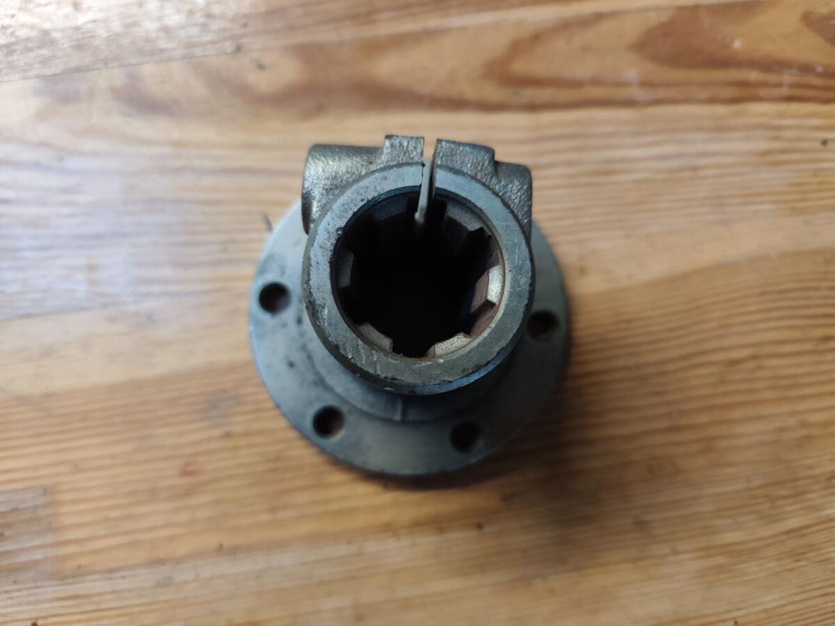 Kverneland Accord Aufsteckflansch 2
