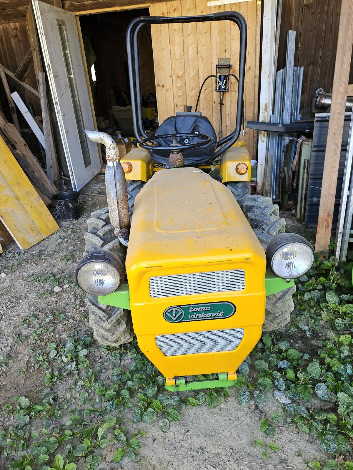 Traktor Tomo Vinković TV-523 2
