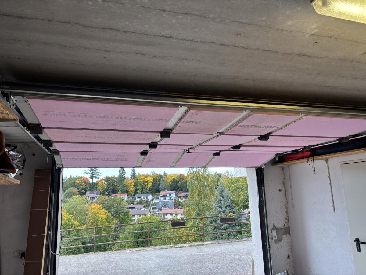 Garagentor 3x2,25 m Deckensektional günstig abzugeben 2