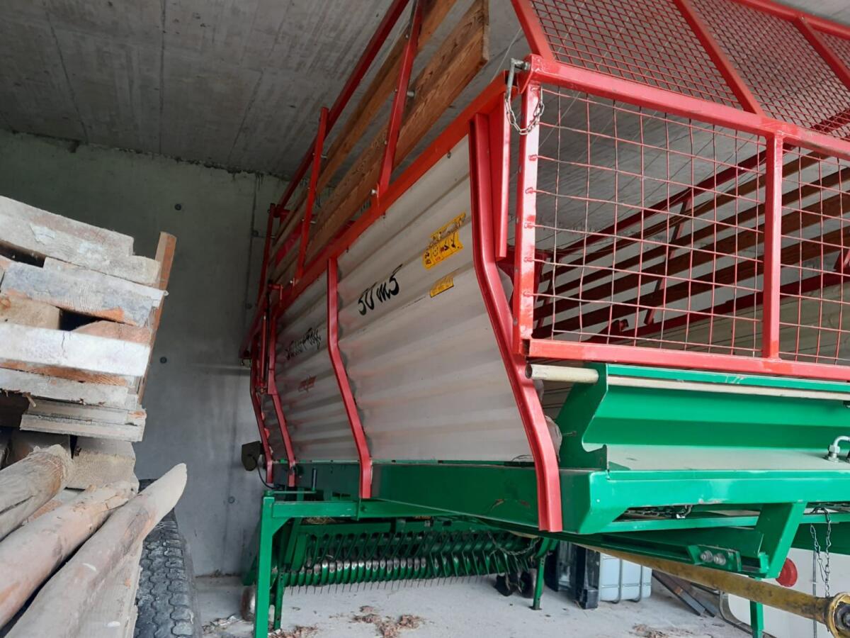 Lüönd Aufbauladewagen Unitrac 2