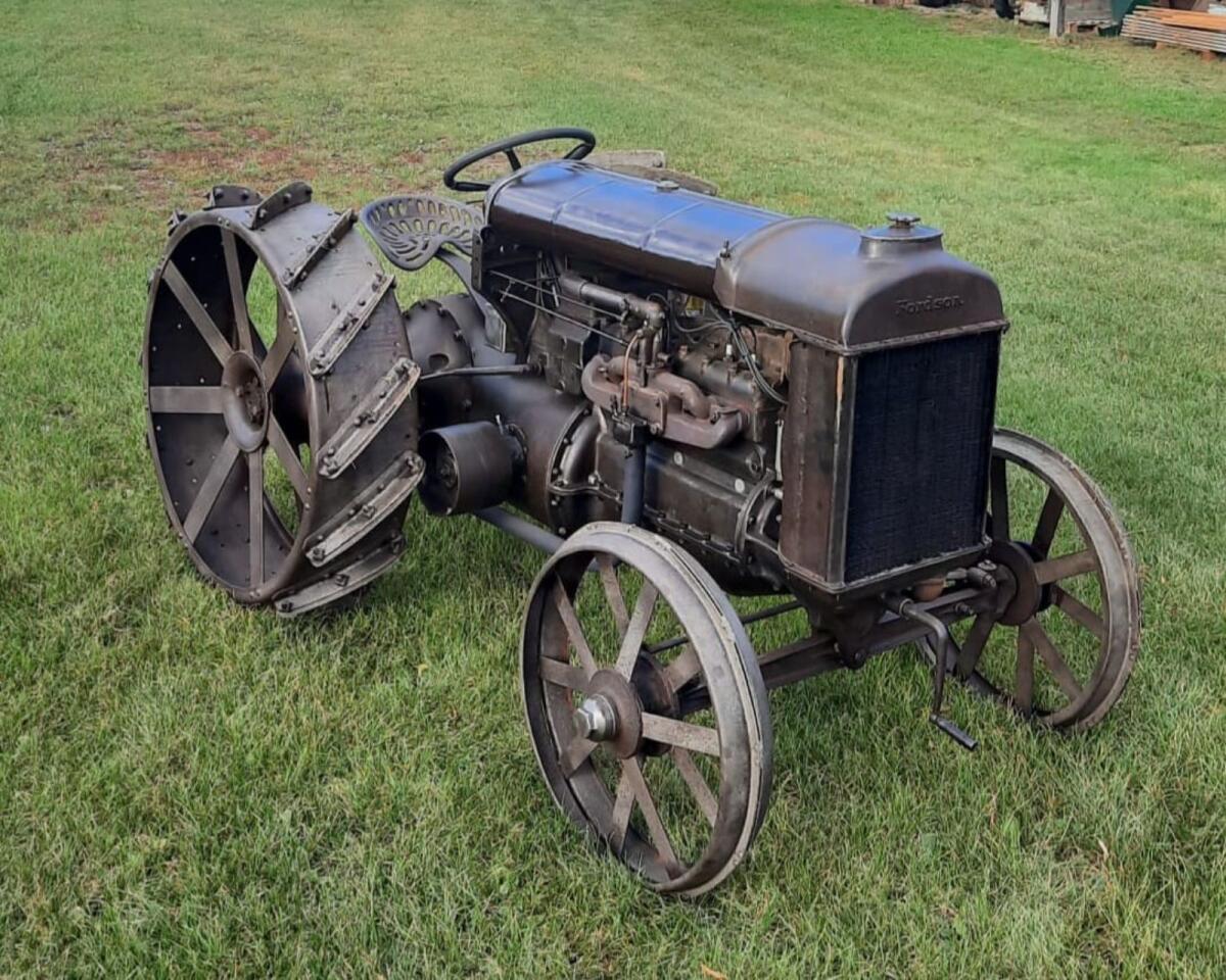 Oldtimer Traktor Fordson F 1
