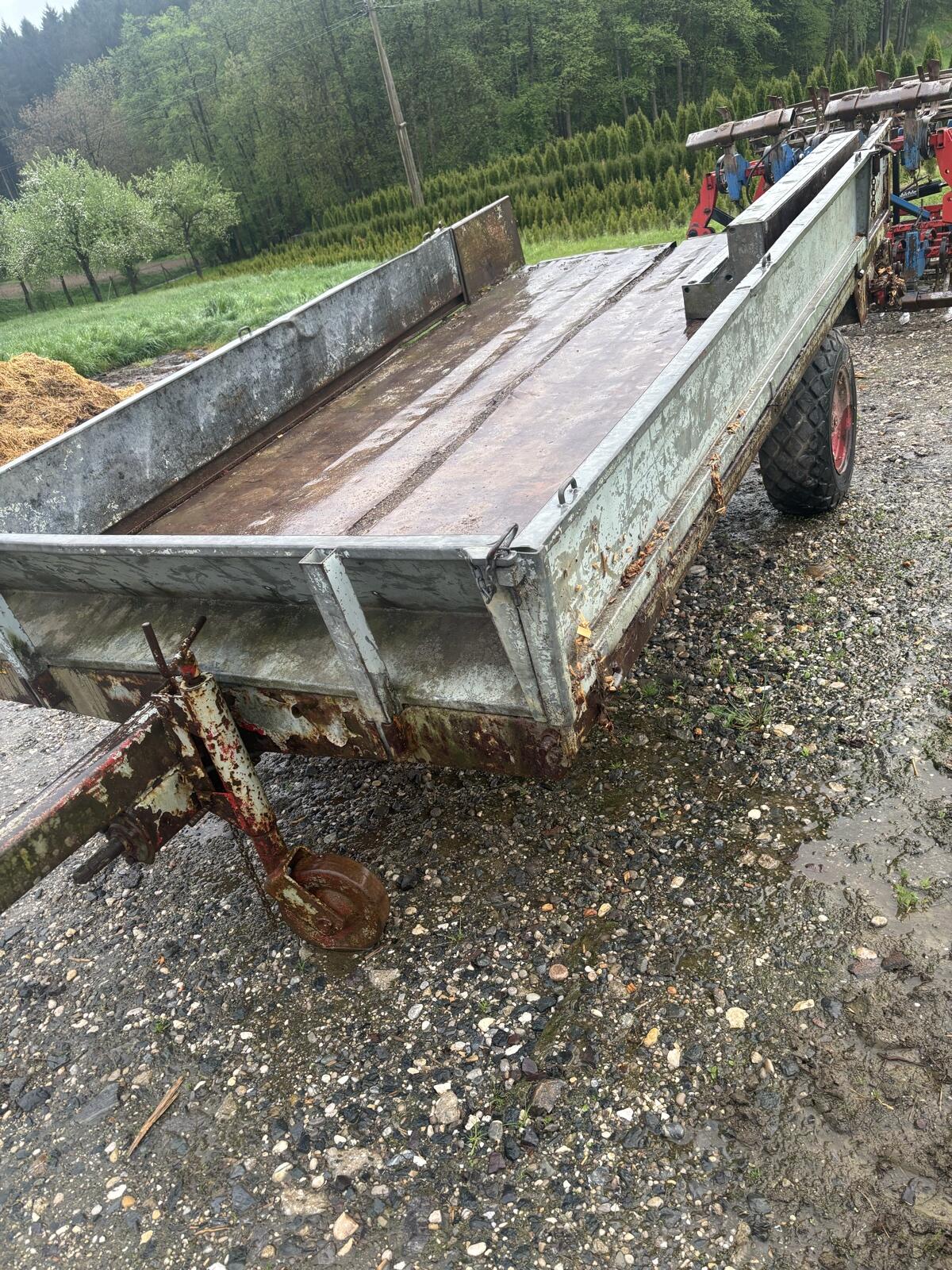 Anhänger 1