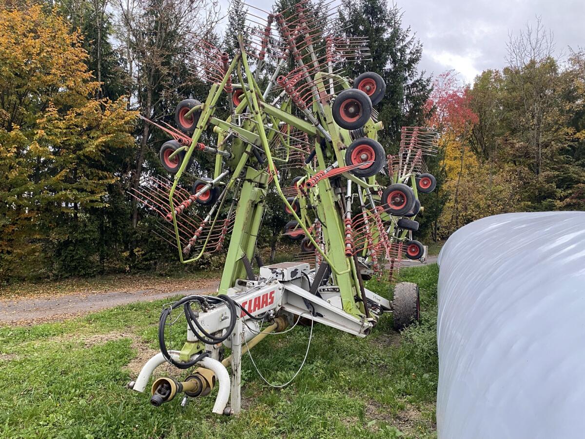 Vierfach-Schwader Claas Liner 3000 2