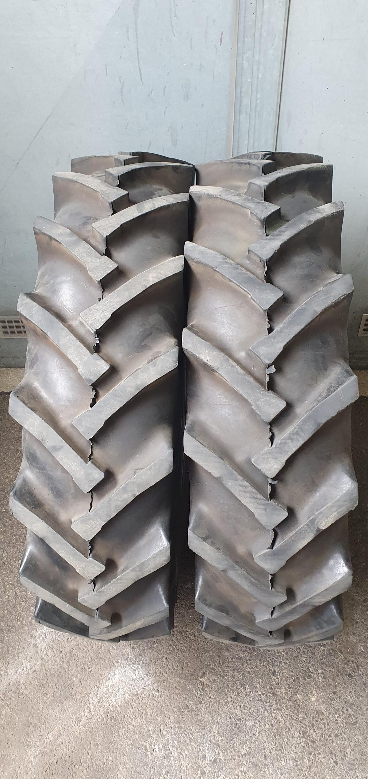 Traktorreifen 9.00 x 24 AS 2