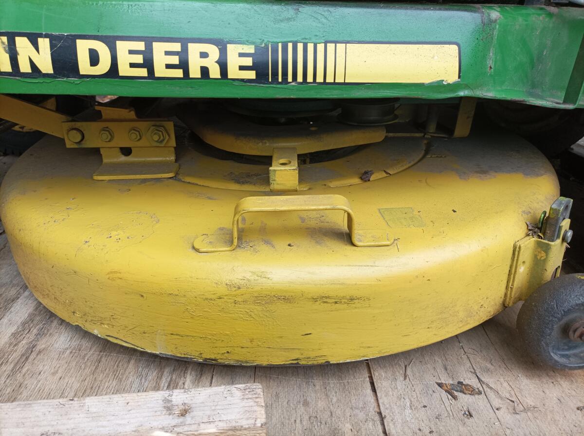John Deere Aufsitzmäher GX75 2