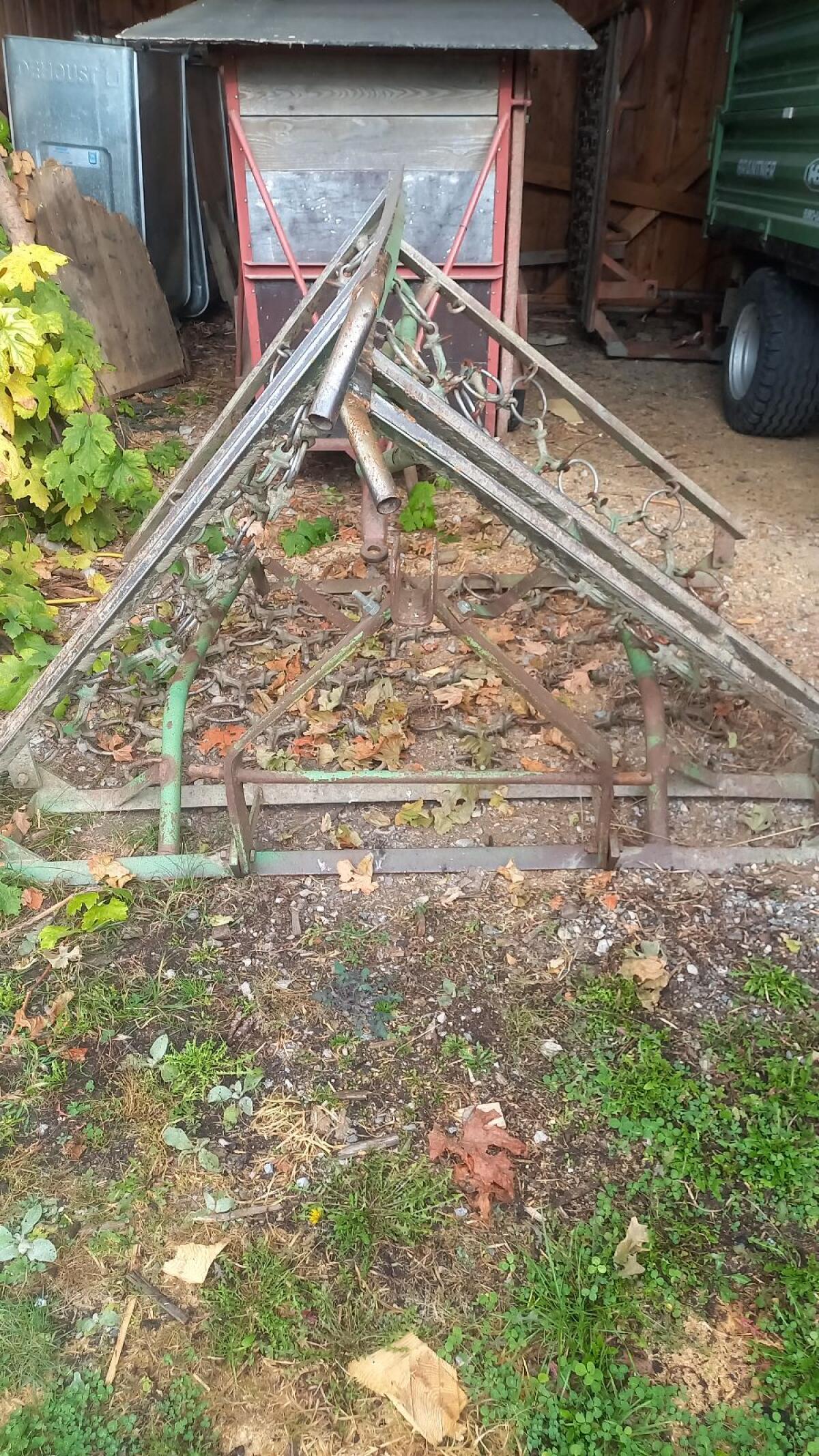 Verkaufe gebrauchte Wiesenegge 2
