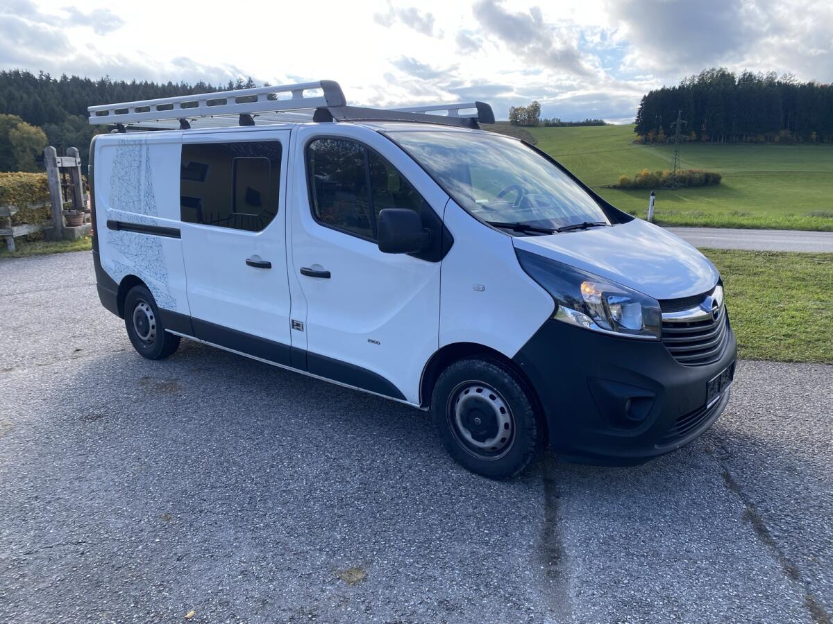 Opel Vivaro Doka Bus L2H1 2