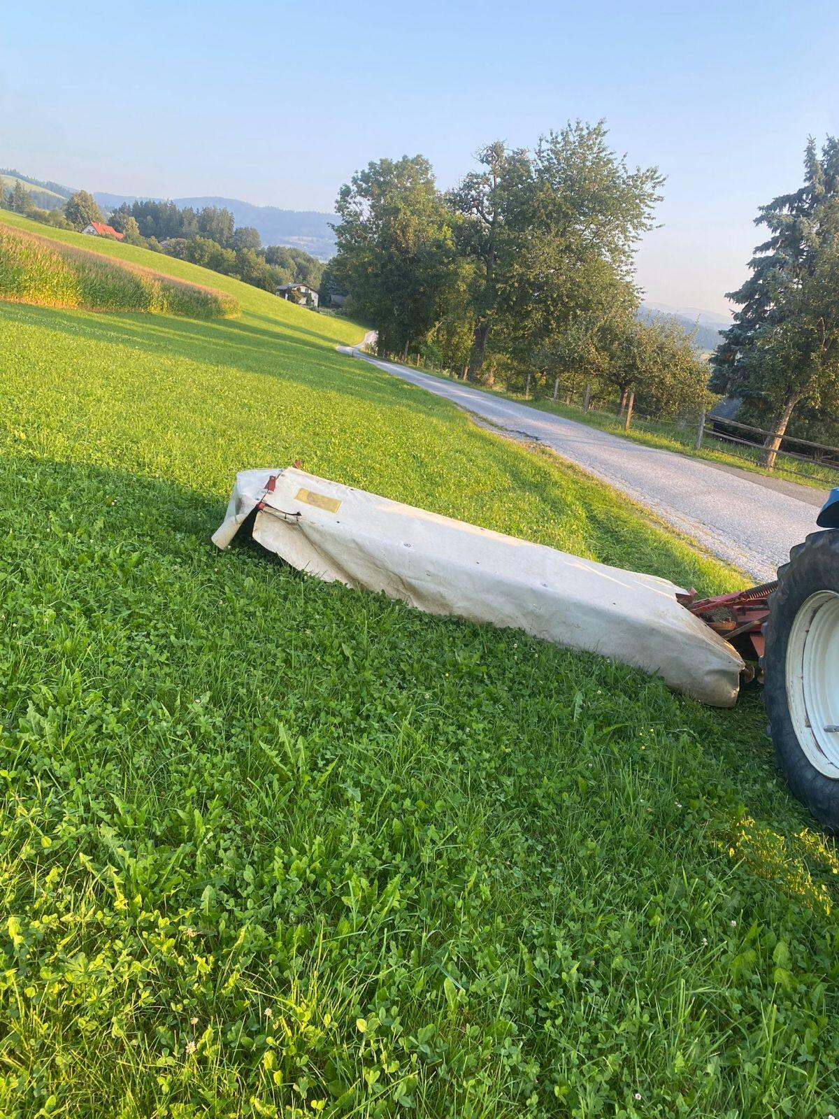 Farmland HT332 Mähwerk 3
