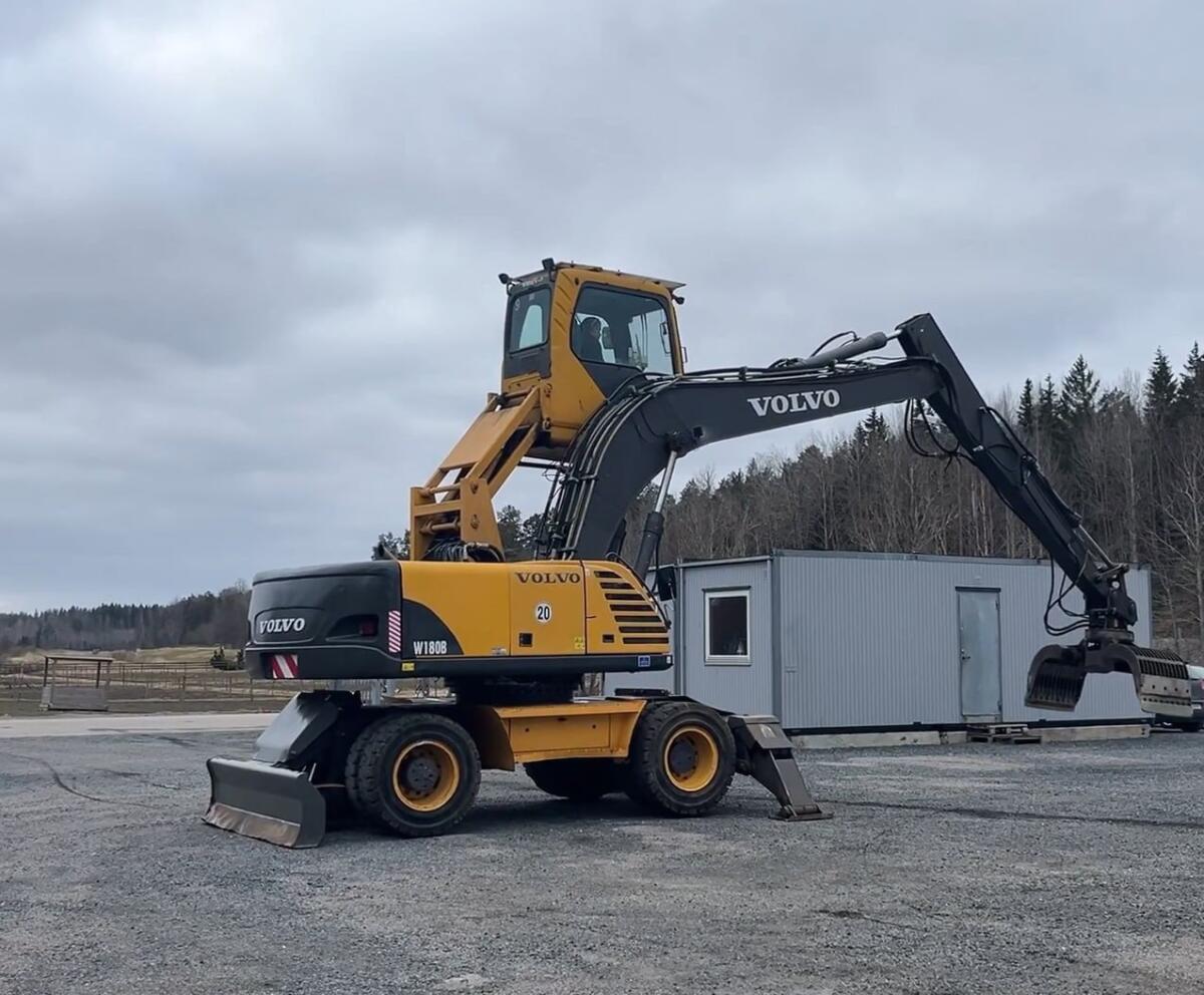 Volvo EW 180 B Umschlagbagger 3