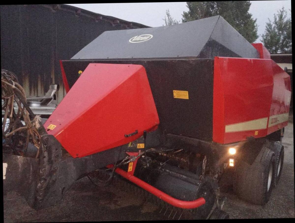 Großpackenpresse LB 12100 1