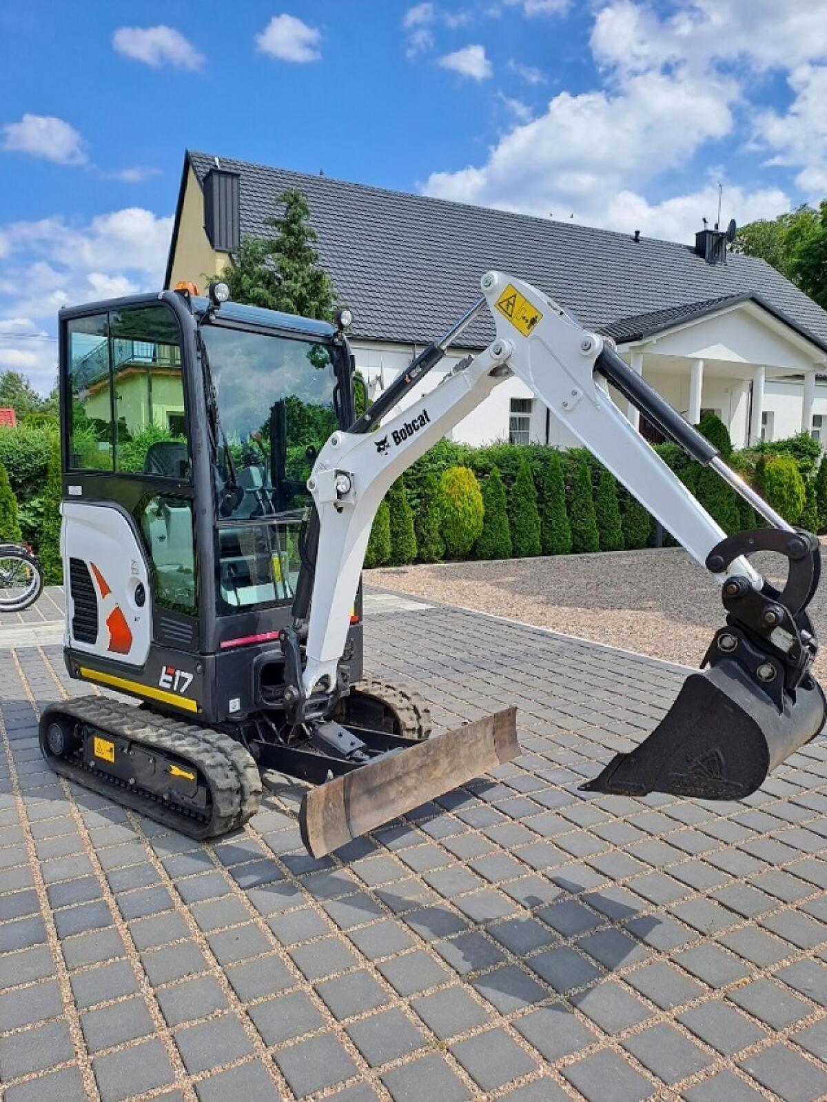 Bobcat E17 2