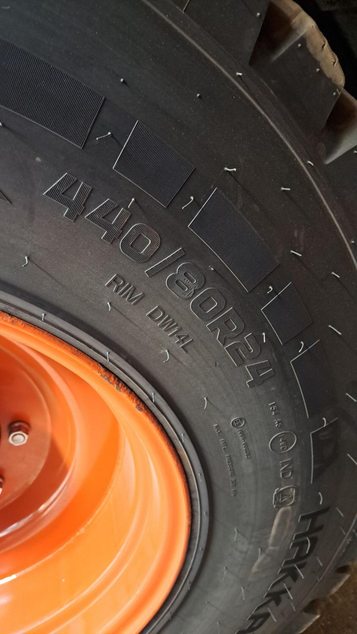 Reifen, Ketten Nokian Hakkapeliitta 440/80R24 2