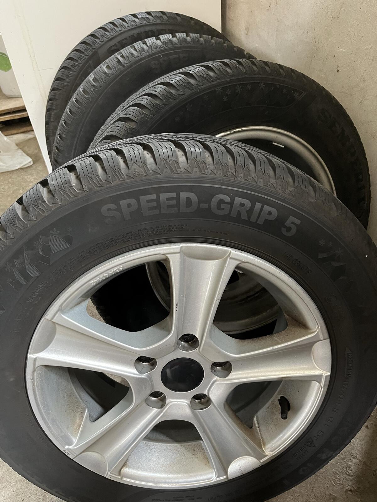 Winterreifen 195/65 R15 3