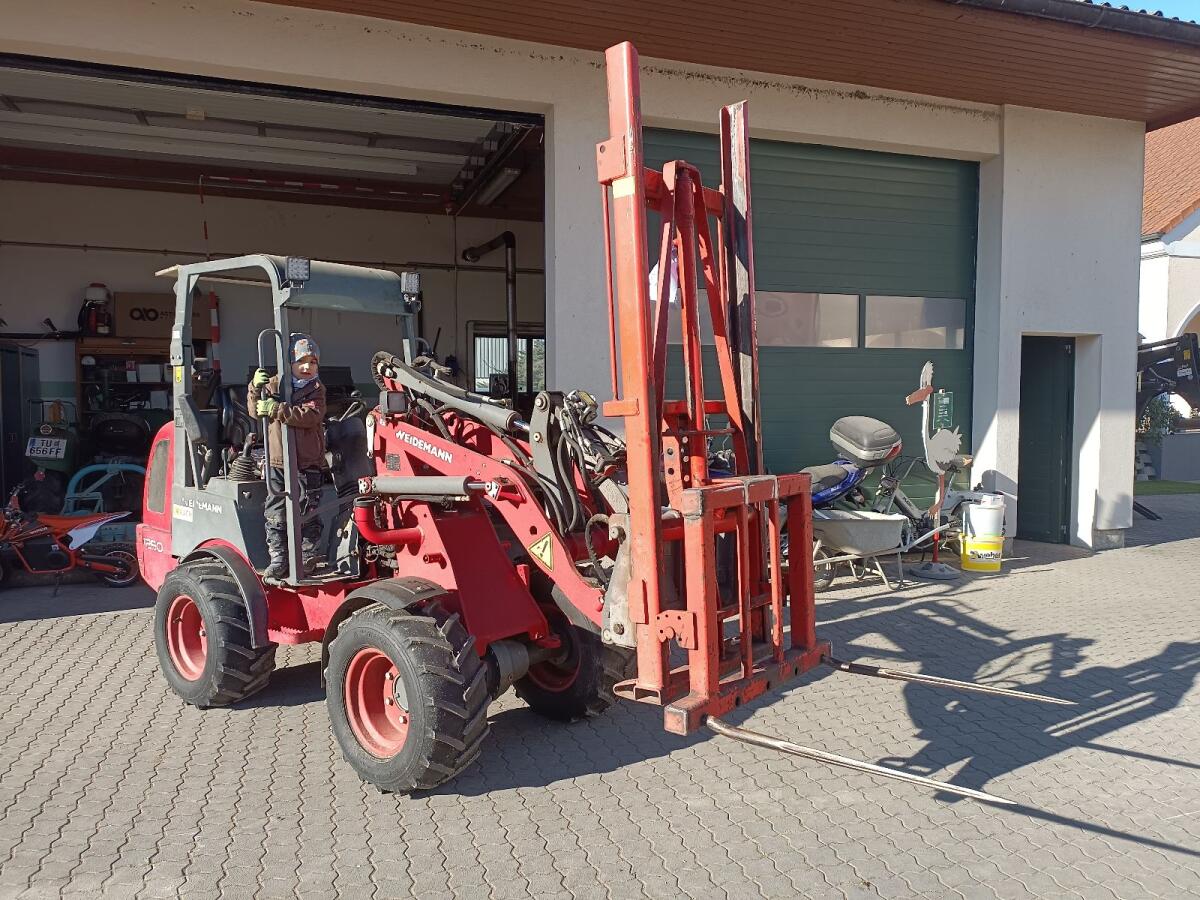 Ballengabel Hubmast mit Weidemann-Aufnahme 3