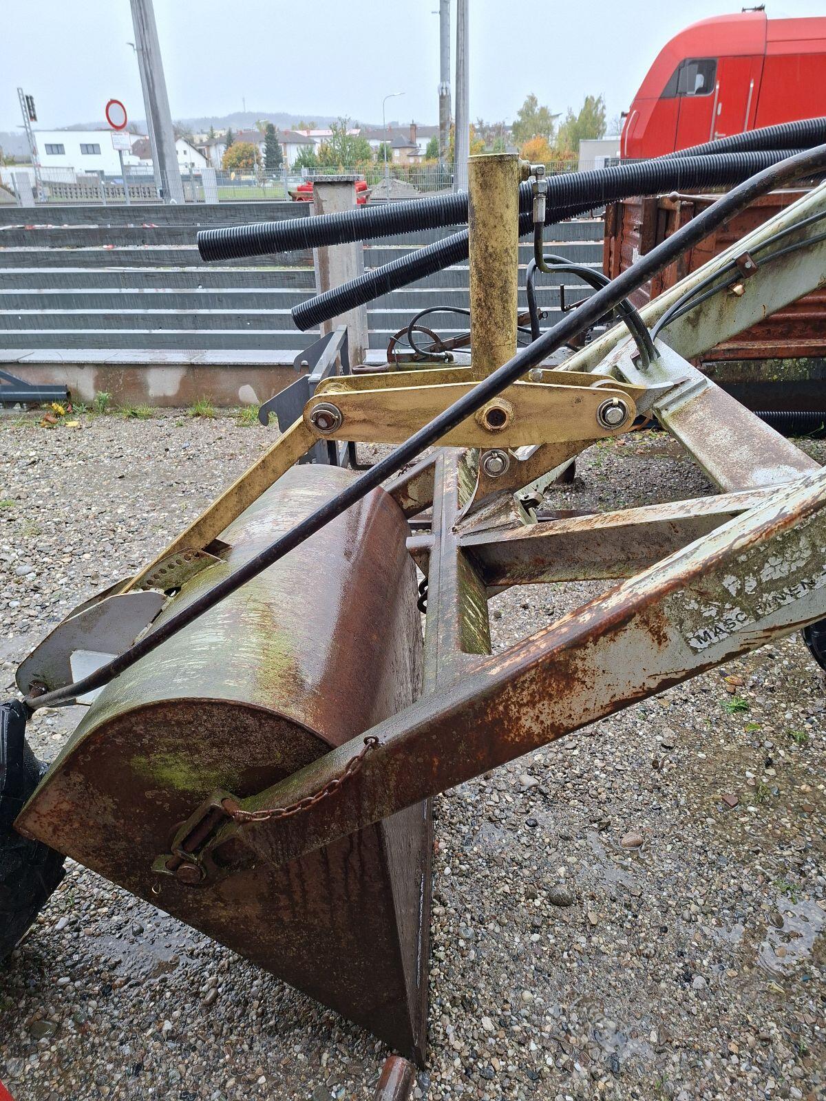 Steyr 650 Plus mit Frontlader 2