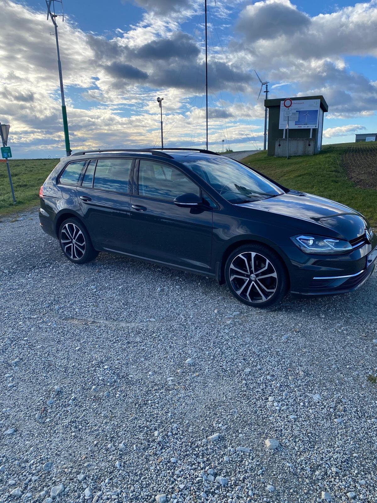 VW Golf Variant Comfortline 1,6 TDI SCR DSG Kombi 2