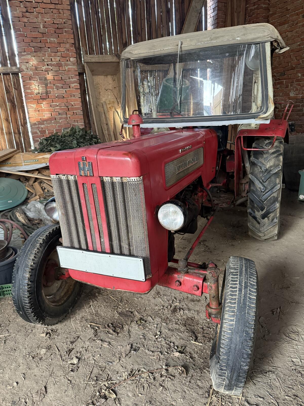 McCormick B-414 2