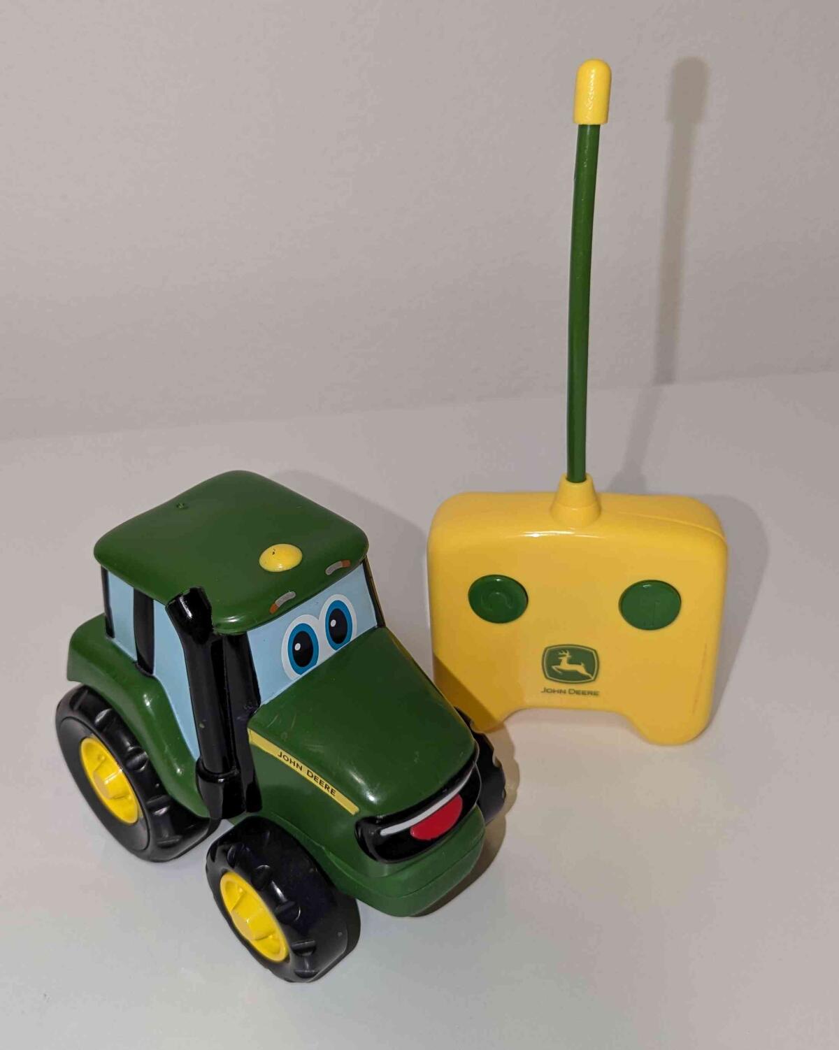 Tomy John Deere Traktor Johnny ferngesteuert 2