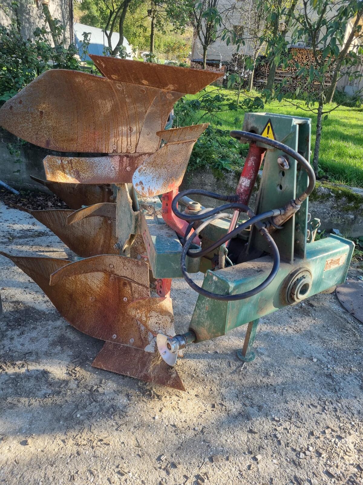 Pflug 3-Schar Wendepflug, Privat Roto 335 2