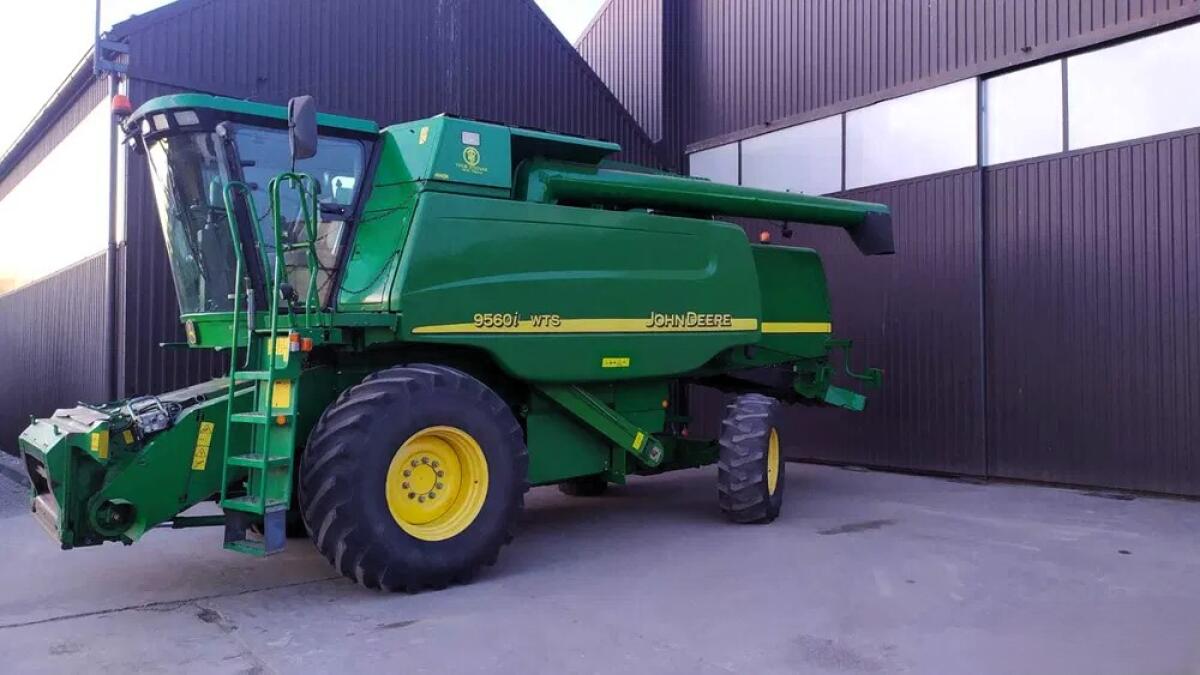 John Deere 9560i Mähdrescher (2005) 2