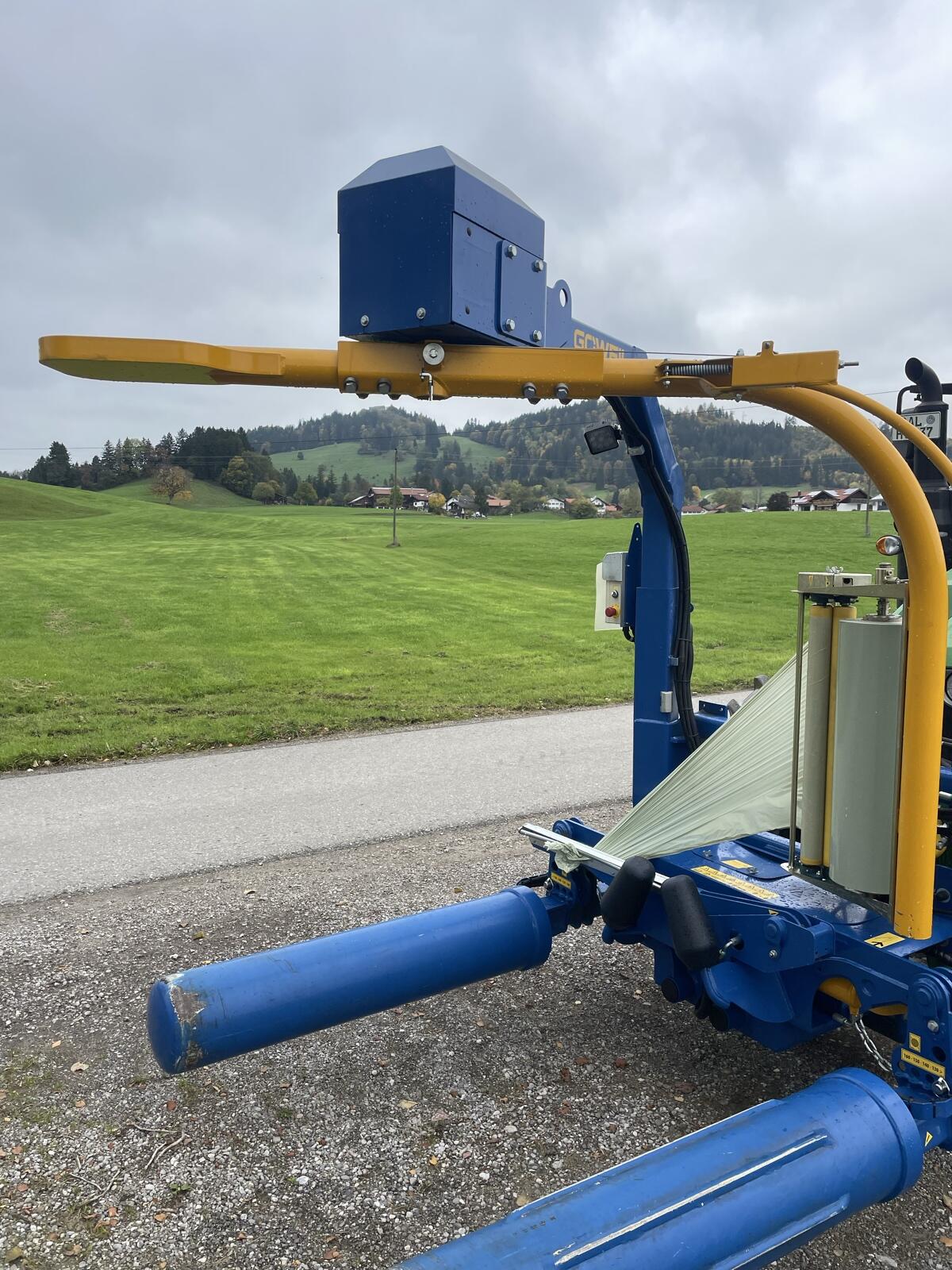Göweil G 1015 Ballenwickler 3