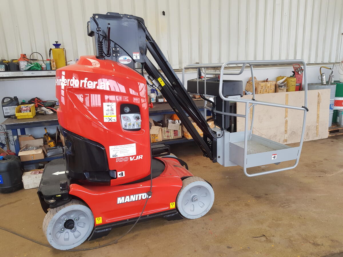 Hubarbeitsbühne Manitou 1