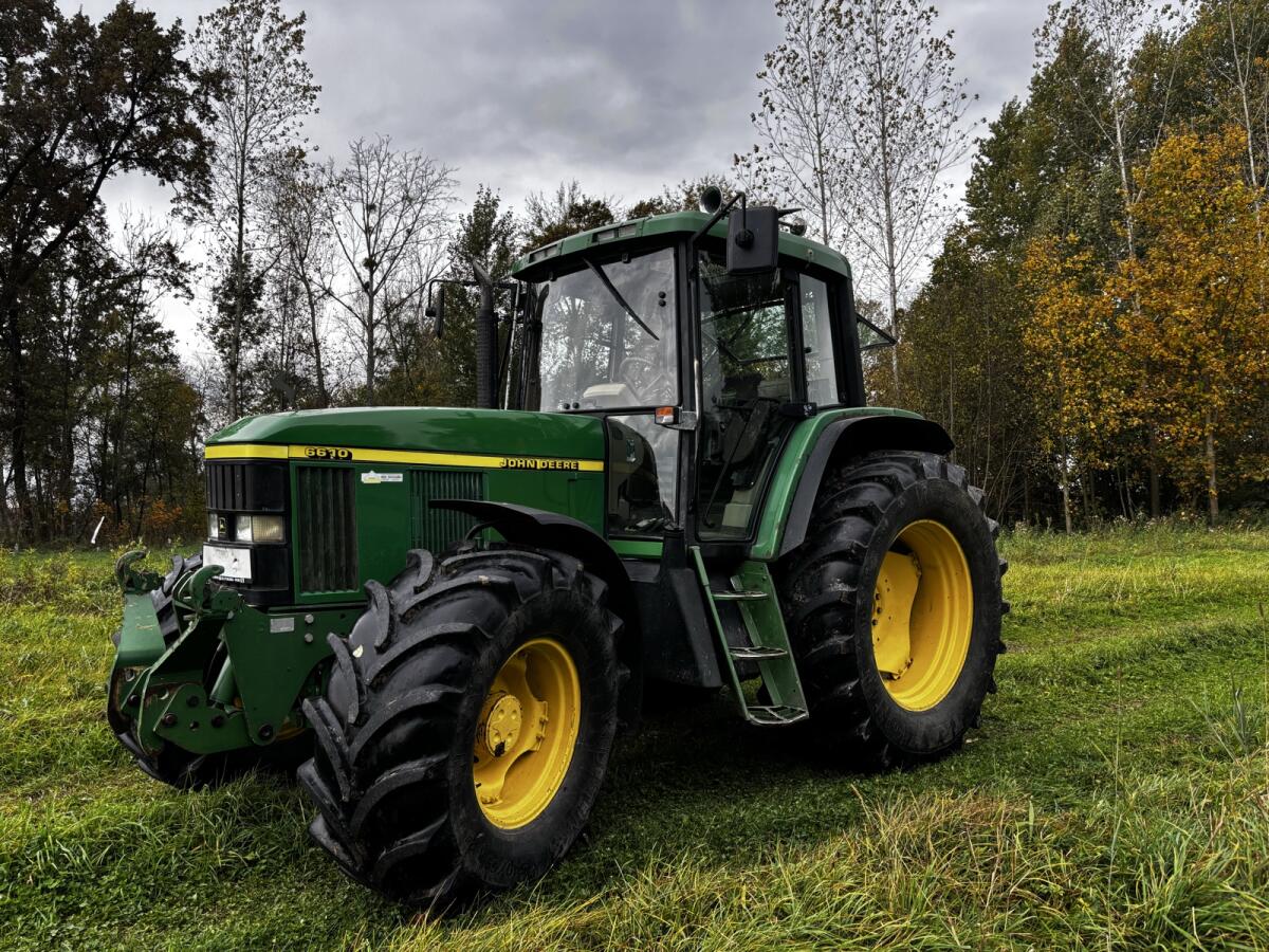 John Deere 6610 2