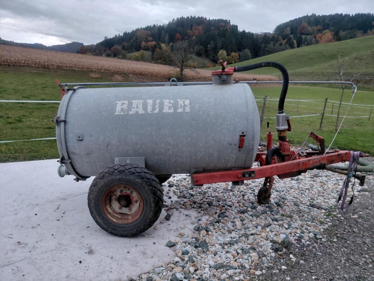 Güllefass 2.100 Liter 3