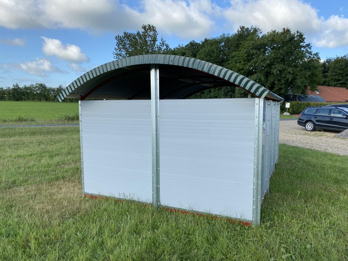 Kleine Kälberhütte L 4,20 x B 2,85 x H 2,10 m 3