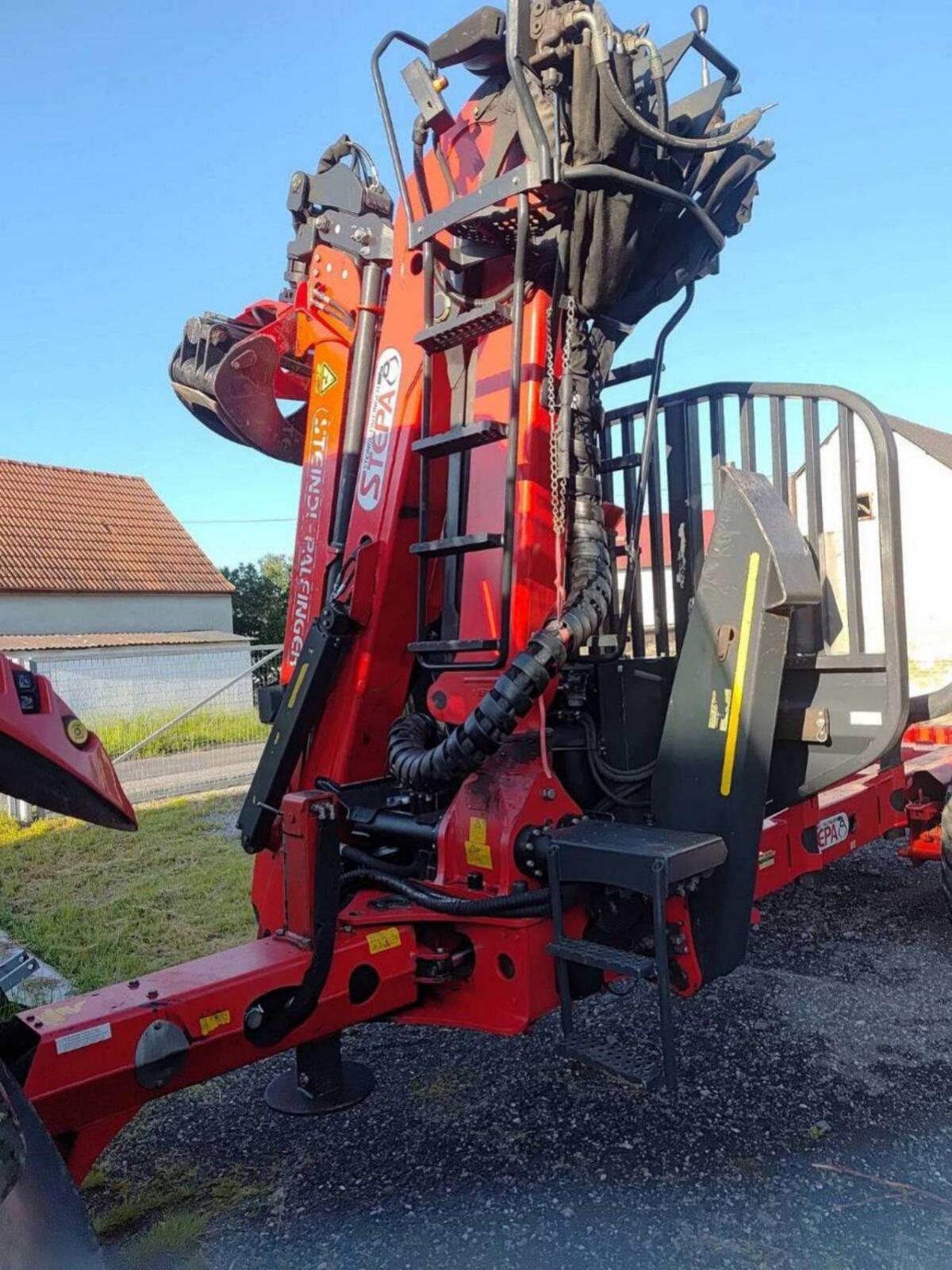 Stepa M16 mit Z-Kran und Astwanne 2