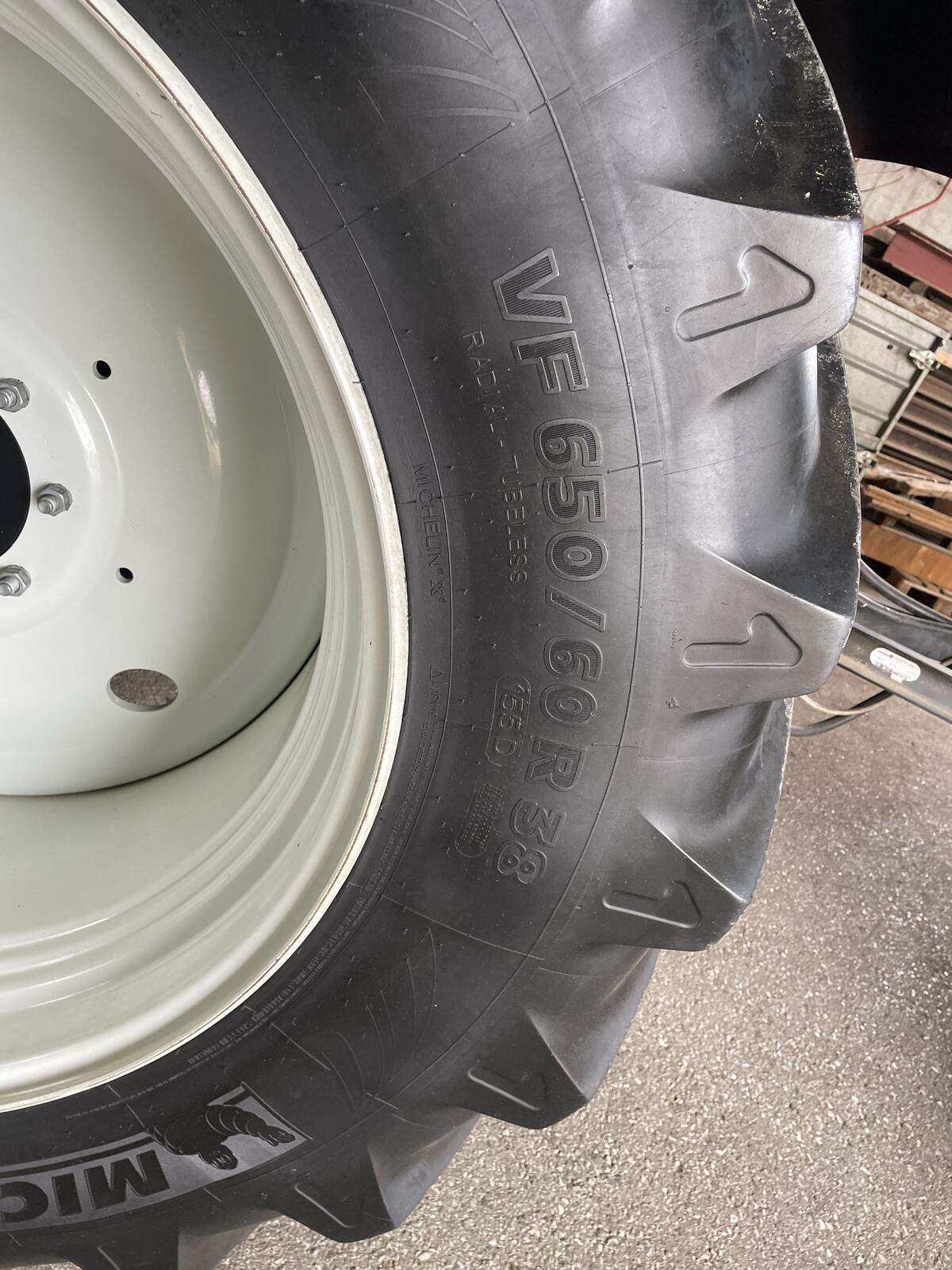 Michelin 520/60R28, 650/60R38 1