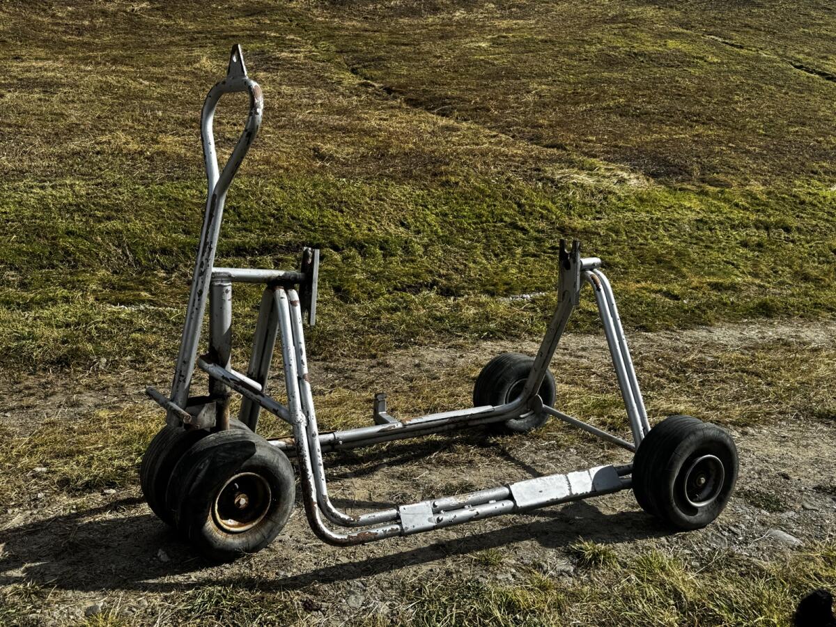 Fahrgestell/Wagerl für einen Milchtank 1