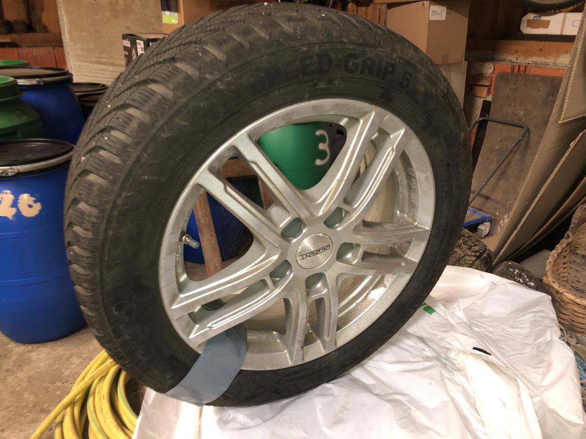 Winterreifen inkl. Felgen für Nissan Leaf 2