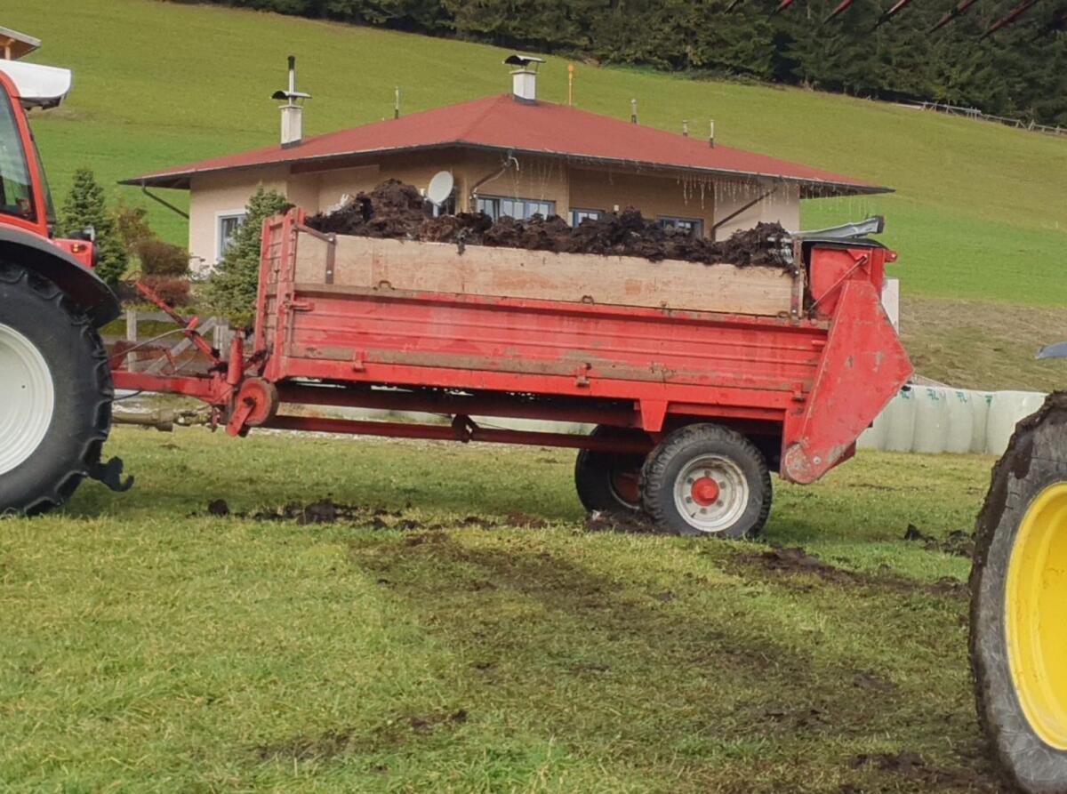 Pöttinger Miststreuer 1