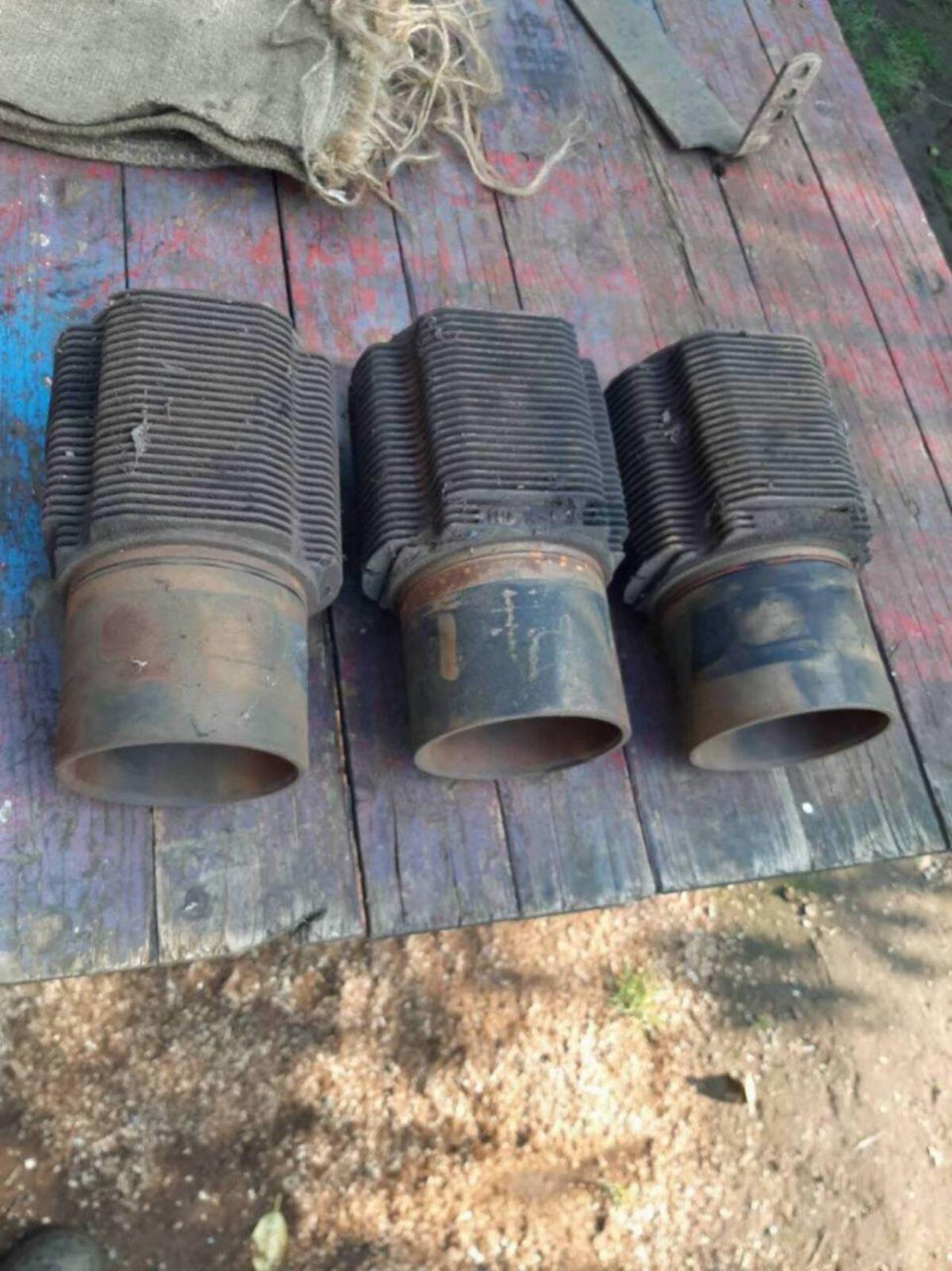 3 gebrauchte Zylinderrohre Deutz 1