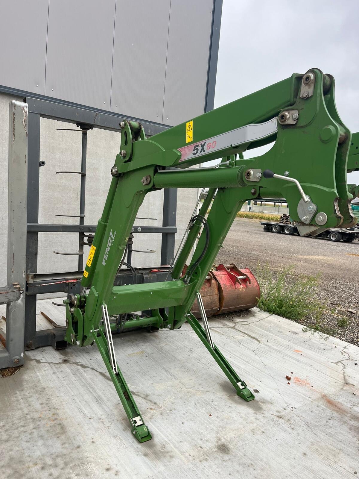 Fendt Cargo 5X90 1