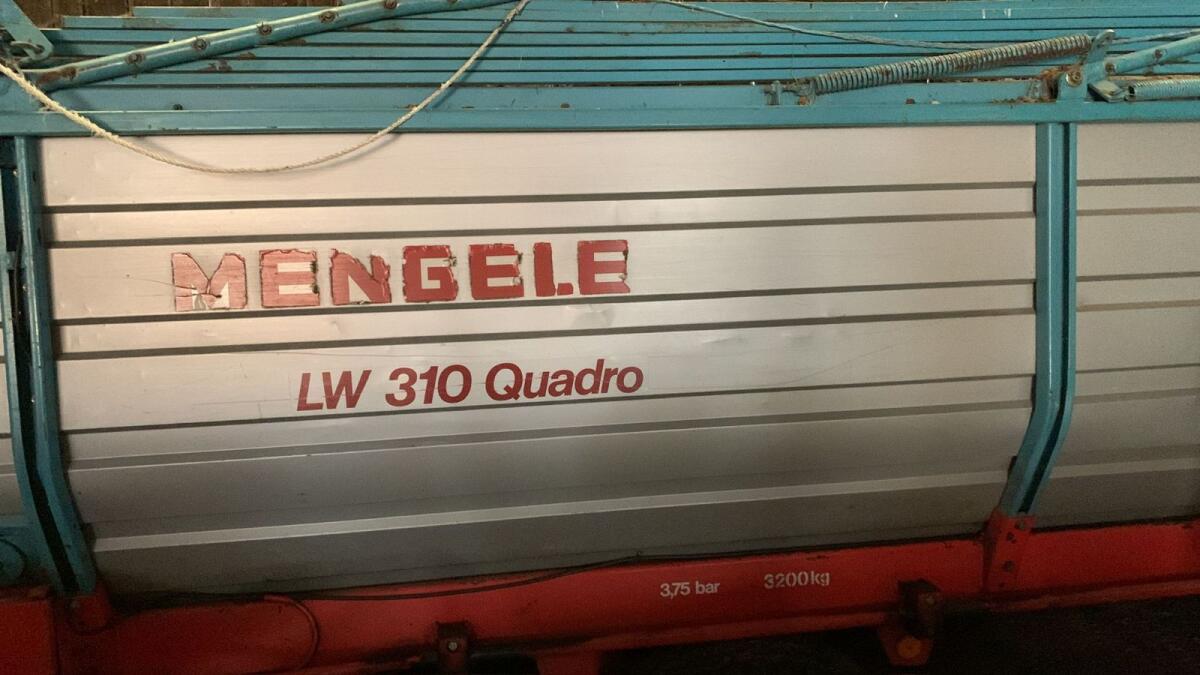 Mengele Ladewagen LW 310 Quadro 3