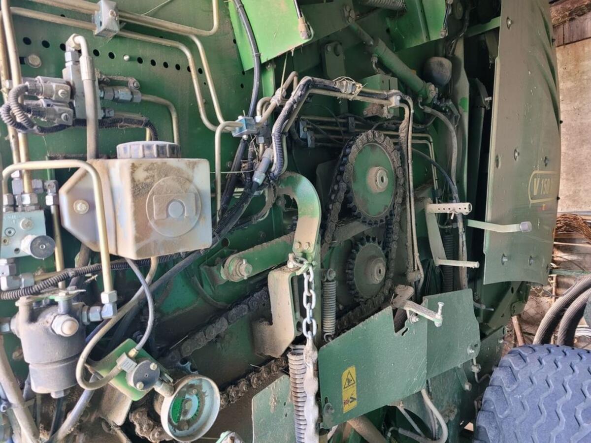 Krone Comprima V150XC Rundballenpresse 3