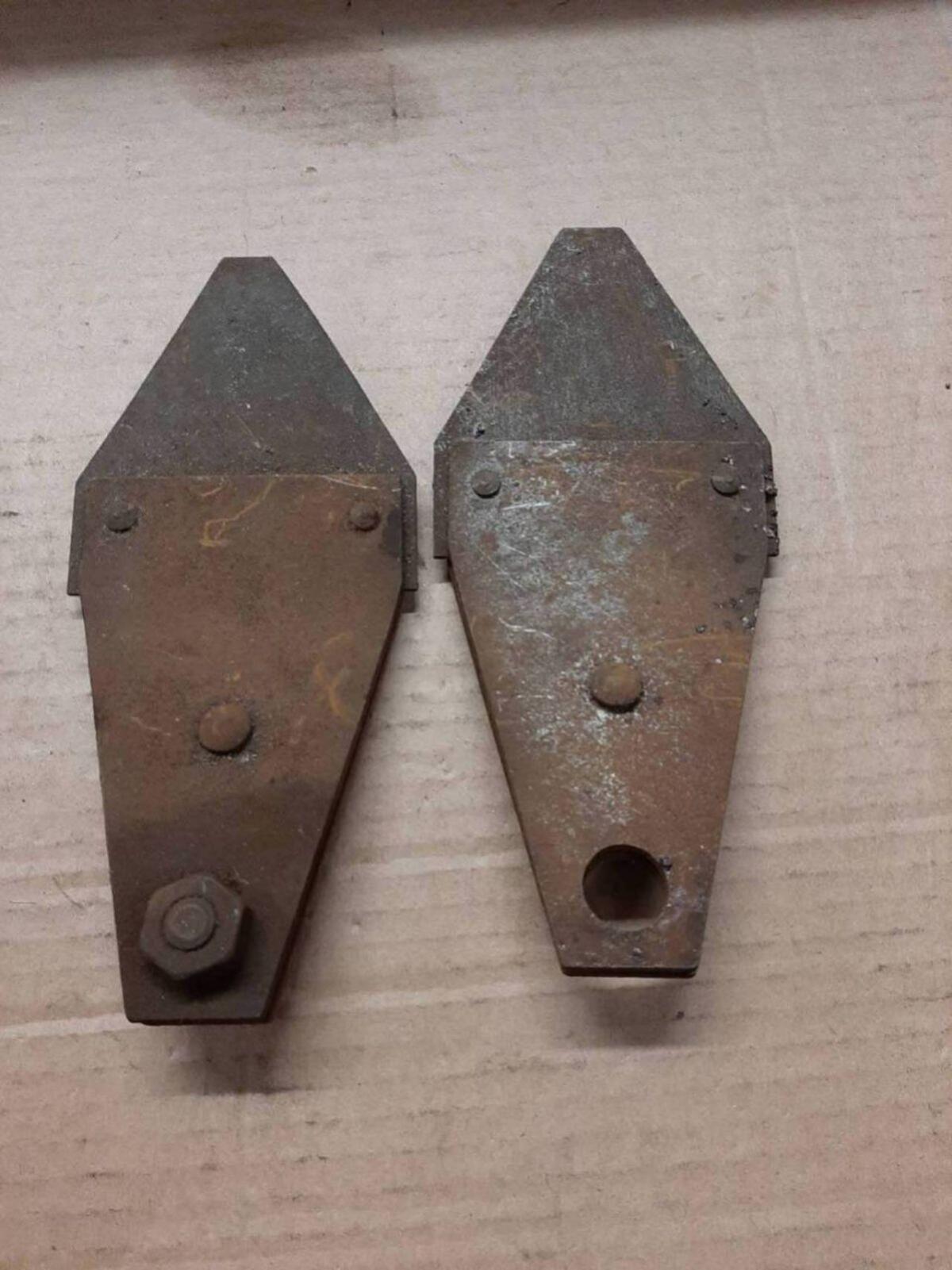 2 Messerhalter Strohhäcksler Claas 2