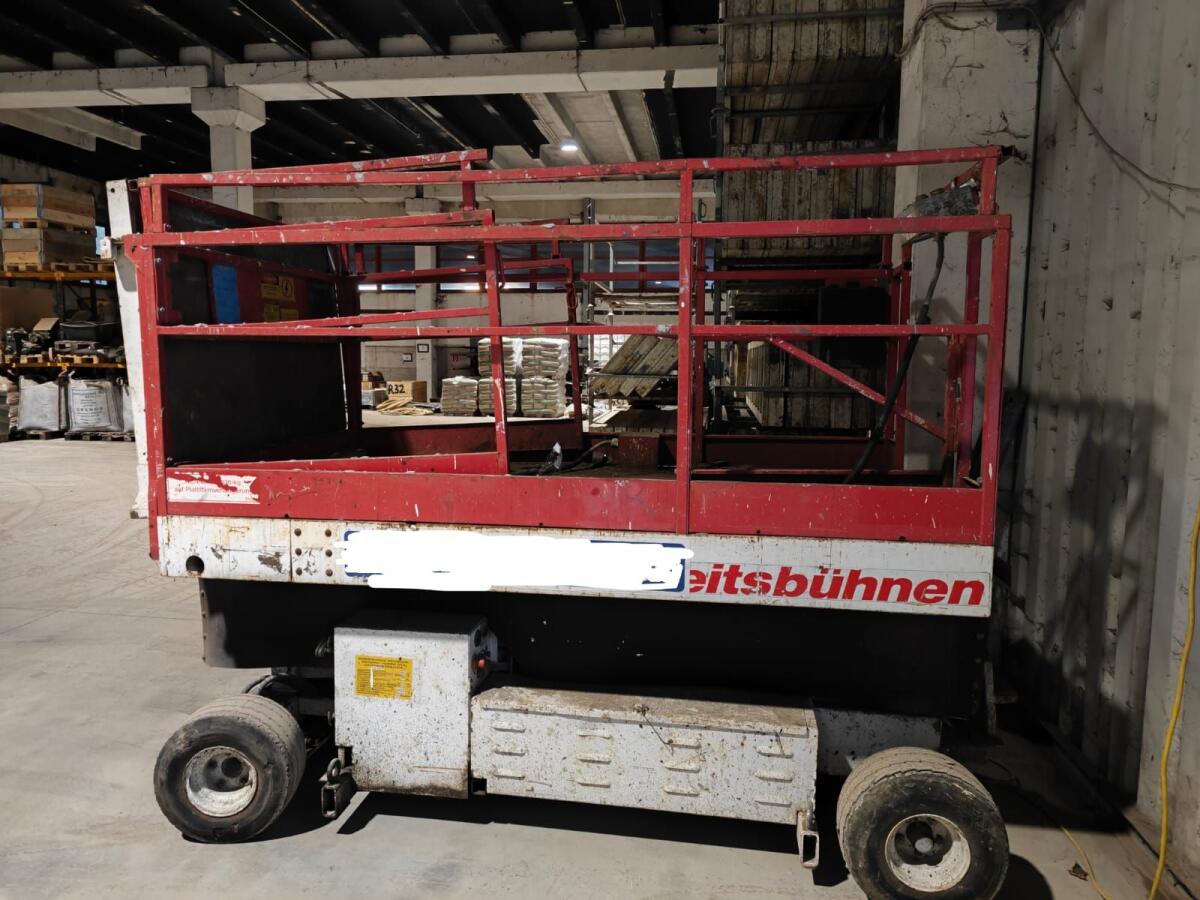 Maltech el. Scherenbühne 1