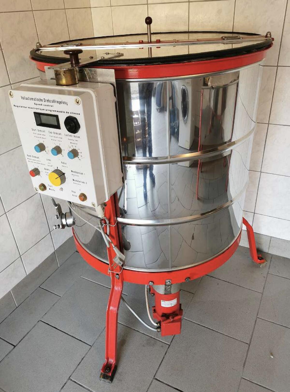 CFM Selbstwendeschleuder 1