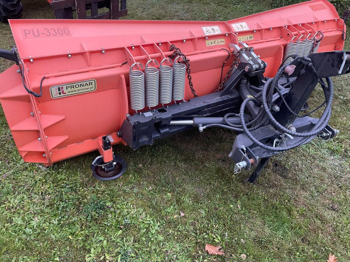 Schneepflug Schneeschild Pronar 3 m Winterdienst Dreipunkt 3